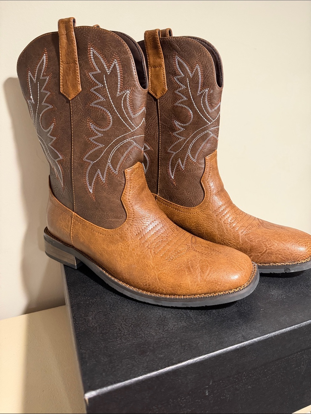 Source Unknown Brown Two-Tone Cowboy Boots